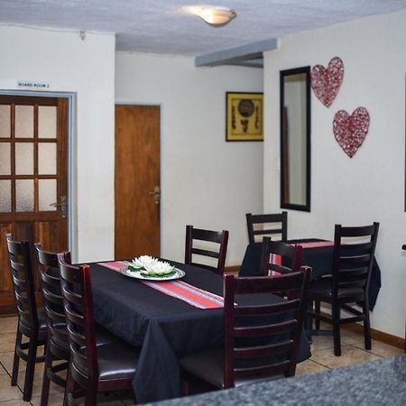 لويس تريشارد Tshedza Guest Lodge المظهر الخارجي الصورة