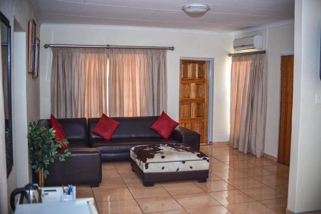 لويس تريشارد Tshedza Guest Lodge المظهر الخارجي الصورة