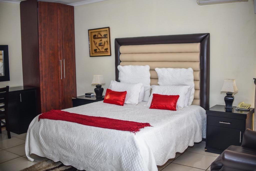 لويس تريشارد Tshedza Guest Lodge المظهر الخارجي الصورة