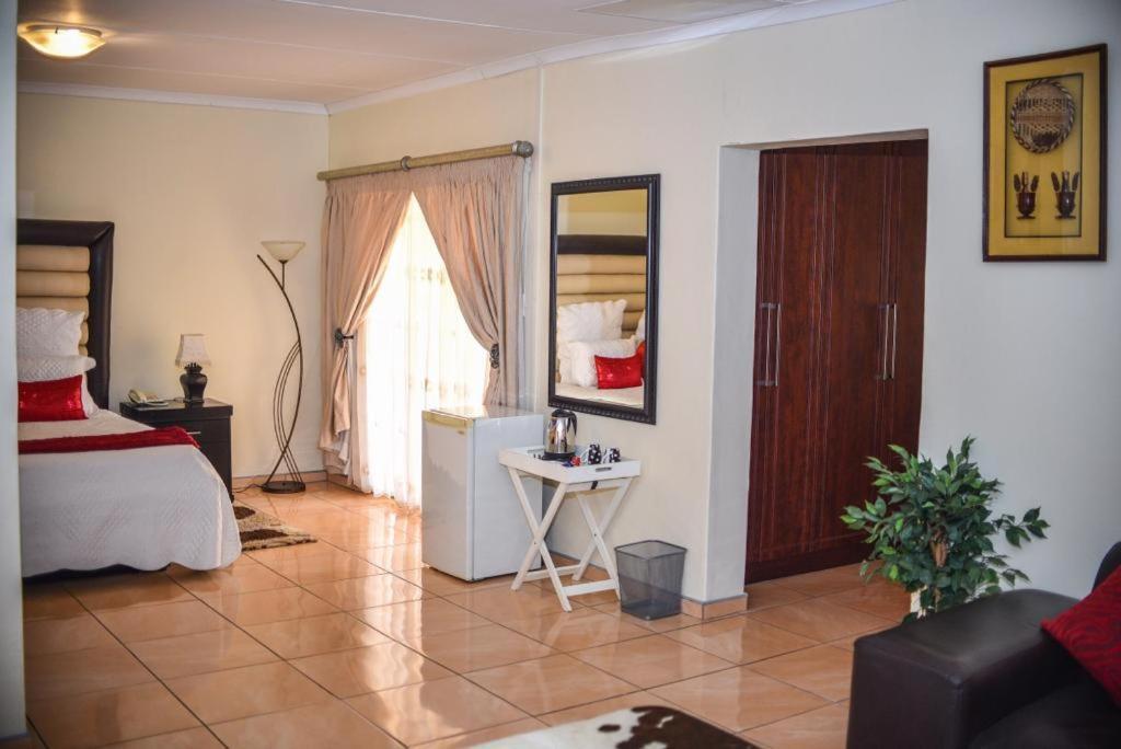 لويس تريشارد Tshedza Guest Lodge المظهر الخارجي الصورة