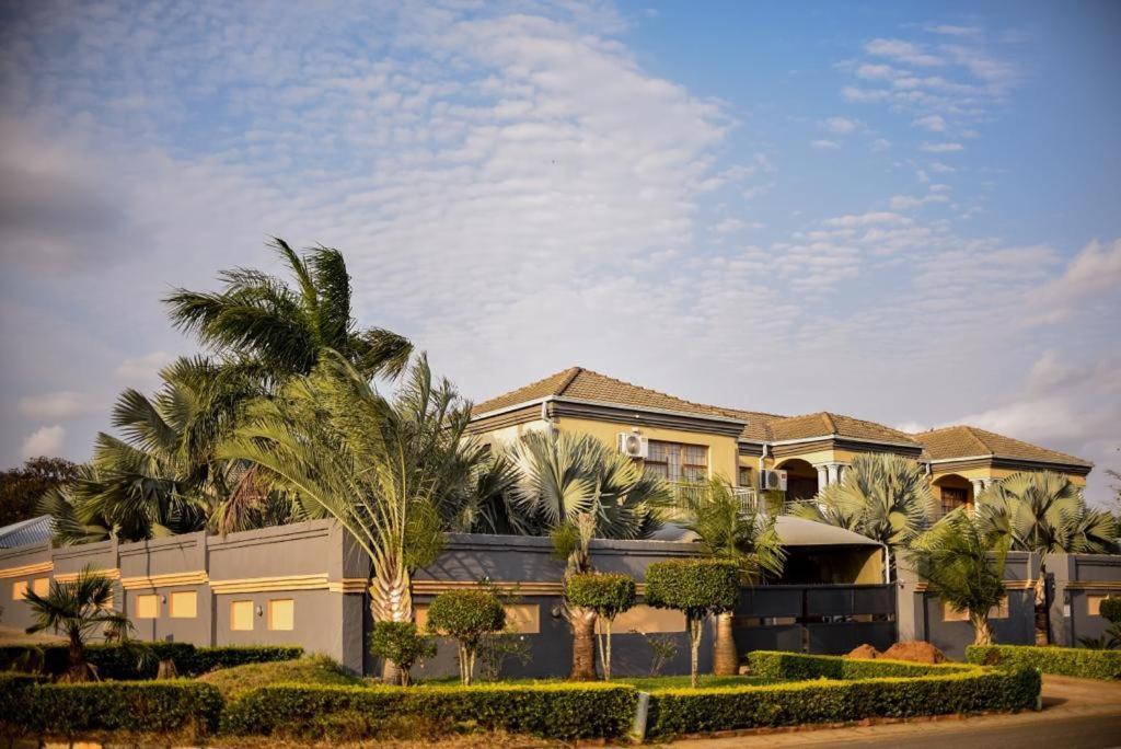 لويس تريشارد Tshedza Guest Lodge المظهر الخارجي الصورة